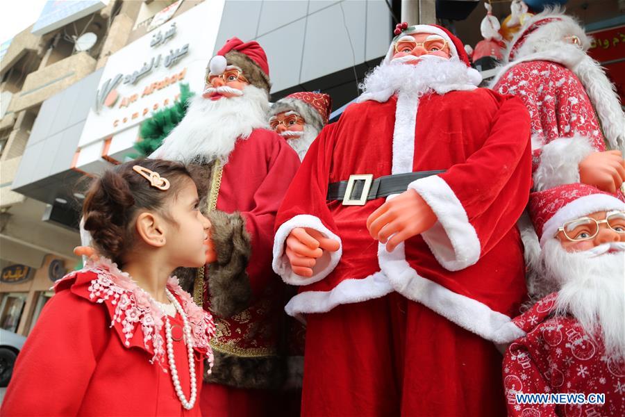 IRAQ-BAGHDAD-CHRISTMAS-PREPARATION