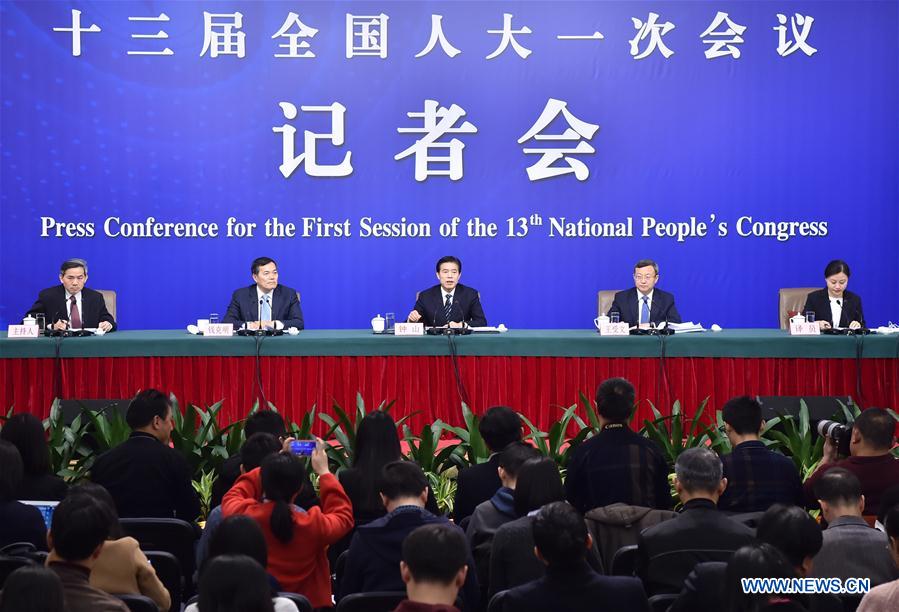 (TWO SESSIONS)CHINA-BEIJING-NPC-PRESS CONFERENCE-COMMERCE (CN)