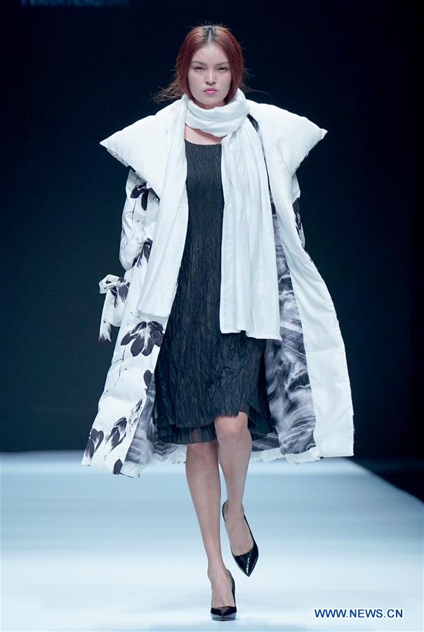 CHINA-BEIJING-FASHION WEEK-DESIGNERS FROM CHANGSHU (CN)