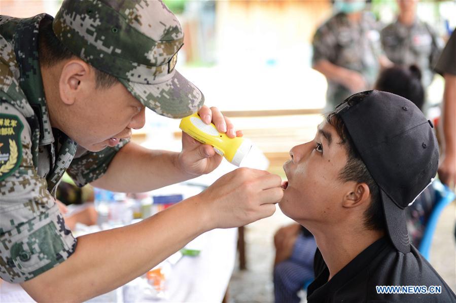 LAOS-SANAMXAY-CHINA-PLA-PEACE TRAIN-MEDICAL TEAM-TREATMENT