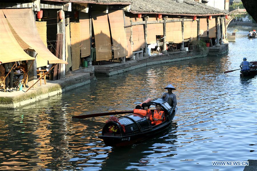 CHINA-ZHEJIANG-SHAOXING-ANCIENT TOWN-TOURISM (CN)