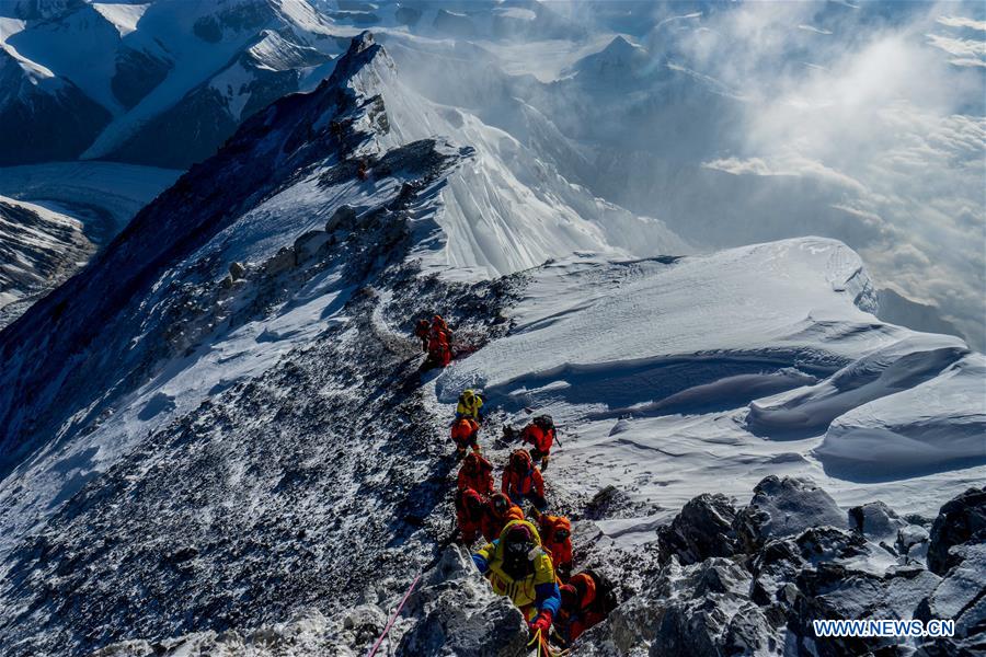 (InTibet) CHINA-TIBET-MOUNT QOMOLANGMA-PHOTOGRAPHER-MOUNTAIN GUIDE-ZHAXI CERING (CN)