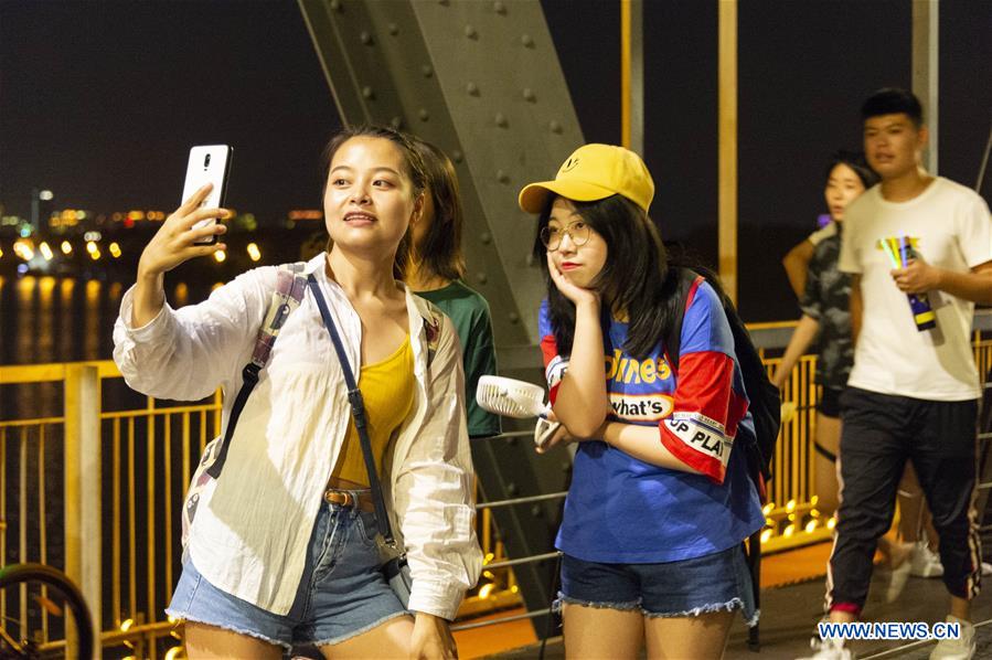 CHINA-HARBIN-RAILWAY BRIDGE-TOURISM(CN)