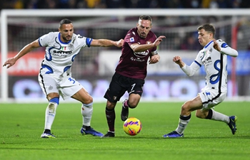 Inter thrashes Salernitana to cement Serie A lead