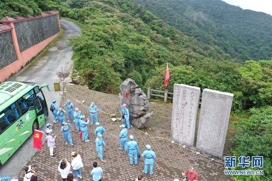 （壮丽70年·奋斗新时代——记者再走长征路·图文互动）（3）没有红军逾越不了的山河