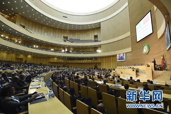  5月5日，中国国务院总理李克强在位于亚的斯亚贝巴的非洲联盟总部发表题为《开创中非合作更加美好的未来》的演讲。 新华社记者 李学仁 摄 