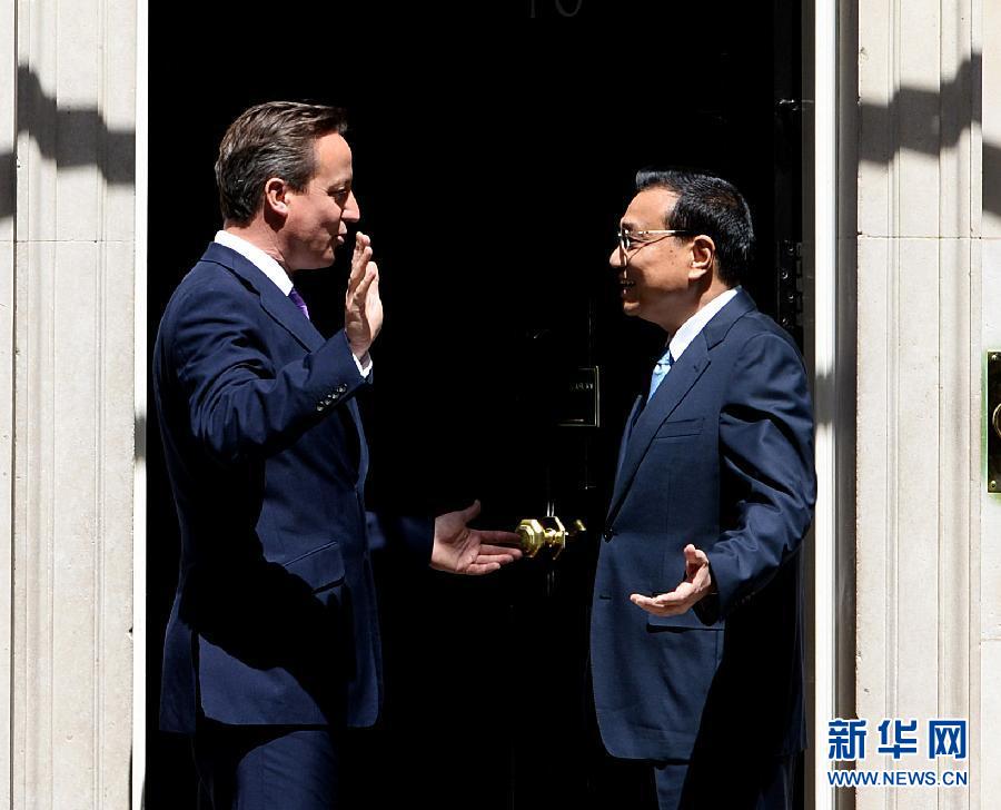 6月17日，中国国务院总理李克强在伦敦唐宁街10号首相府同英国首相卡梅伦举行中英总理年度会晤。新华社记者 李涛 摄